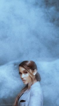 Aesthetic Ariana Grande Wallpaper 2