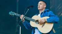 Dermot Kennedy Background 2