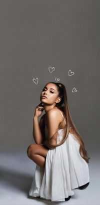 Ariana Grande Wallpaper 5