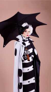 Cruella 102 Dalmatians Wallpaper 8