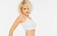 Elisha Cuthbert Background 5