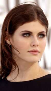 Alexandra Daddario Wallpaper 5