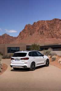 BMW X5 Wallpaper 1