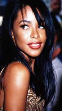 Aaliyah Background 3